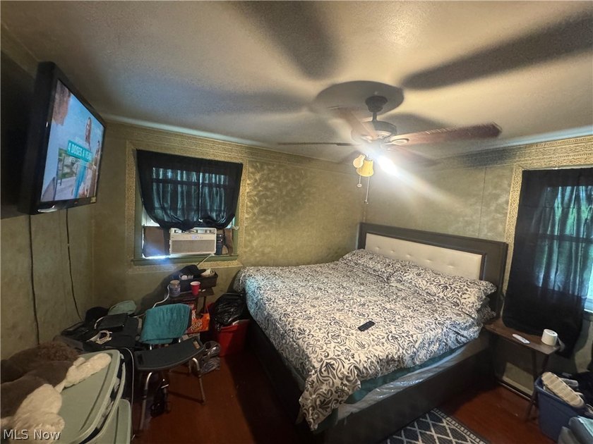 Investor opportunity in the heart of Euclid! This - photo 22