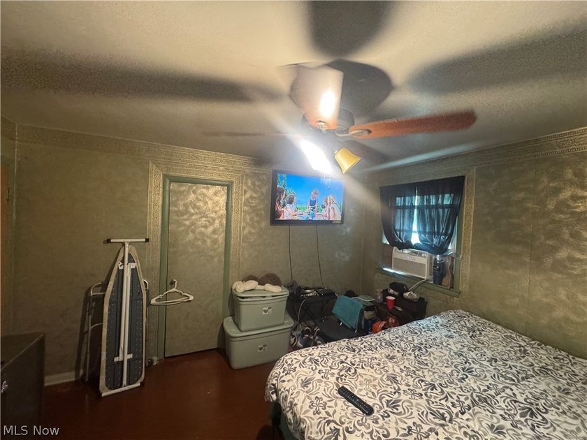 Investor opportunity in the heart of Euclid! This - photo 23