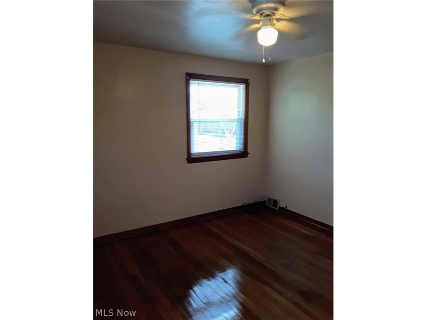 Investor opportunity in the heart of Euclid! This - photo 37