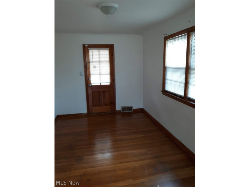 Investor opportunity in the heart of Euclid! This - photo 38