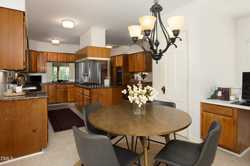 Welcome to an iconic Hope Valley residence - 4020 Nottaway Road - photo 23