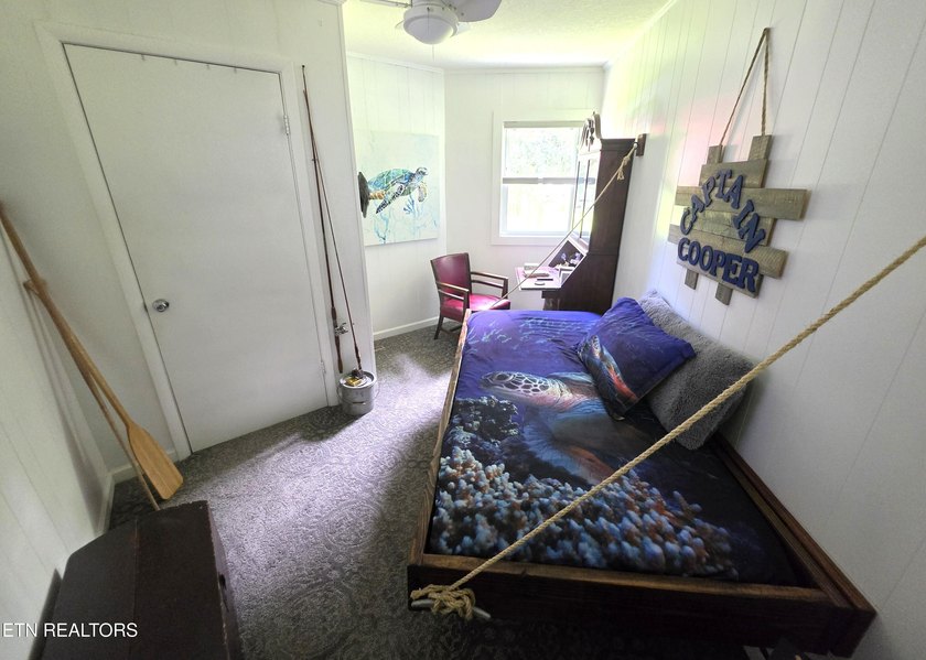 Discover this beautiful 3 bedroom, 2.5 bathroom LAKEFRONT home - photo 32