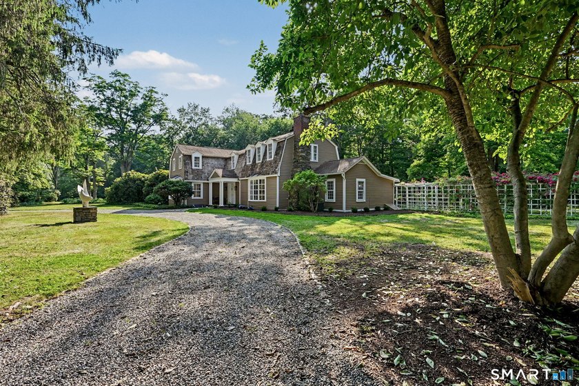 Revive a bygone era in this enchanting circa 1924 estate - photo 4