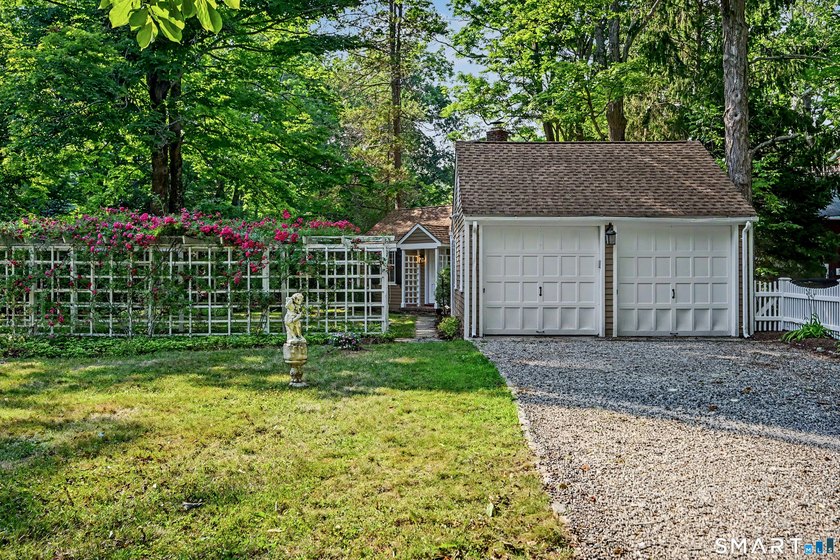 Revive a bygone era in this enchanting circa 1924 estate - photo 5
