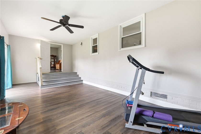 Welcome to this charming 3-bedroom, 1.5-bath home in the heart - photo 12