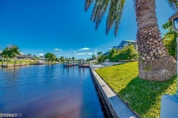 This is your * honey stop the car * moment, a 2000sq feet, Gulf - photo 12