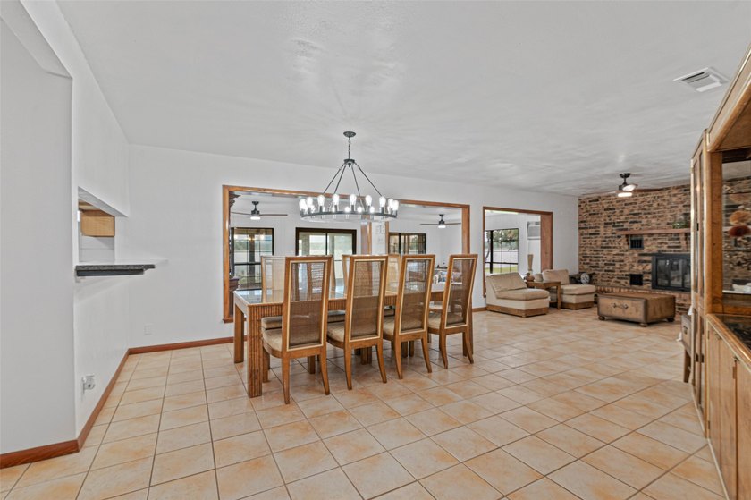 Nocona Hills Waterfront Retreat Experience the best of lake - photo 8