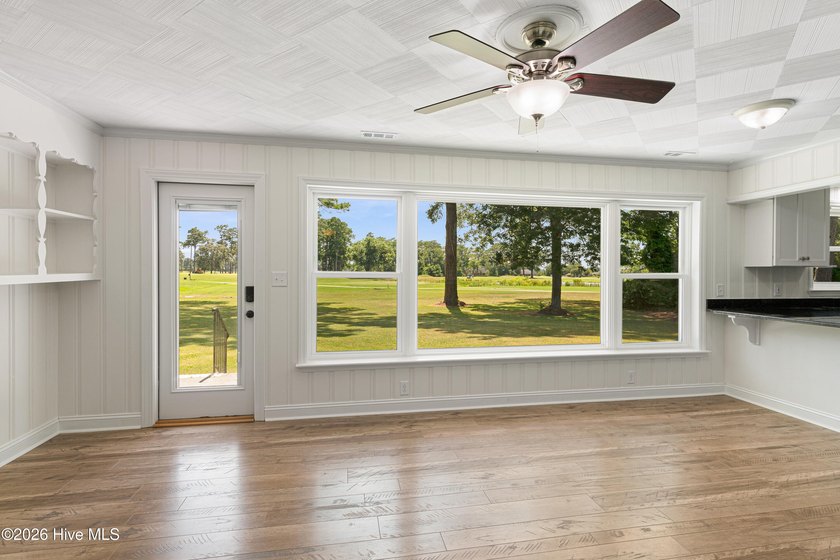 LOCATION, LOCATION, LOCATION! Enjoy easy one-level living in - photo 8