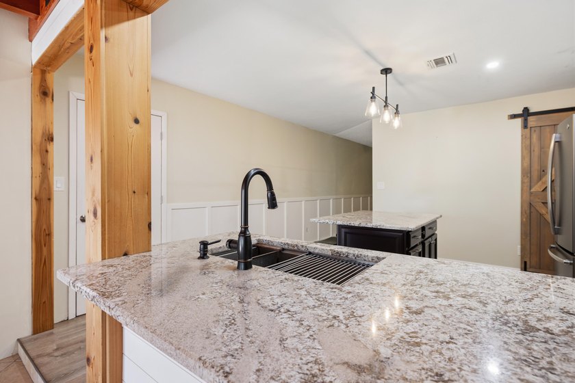This inviting 2-bedroom, 2-bath Lakewood Park home blends - photo 18