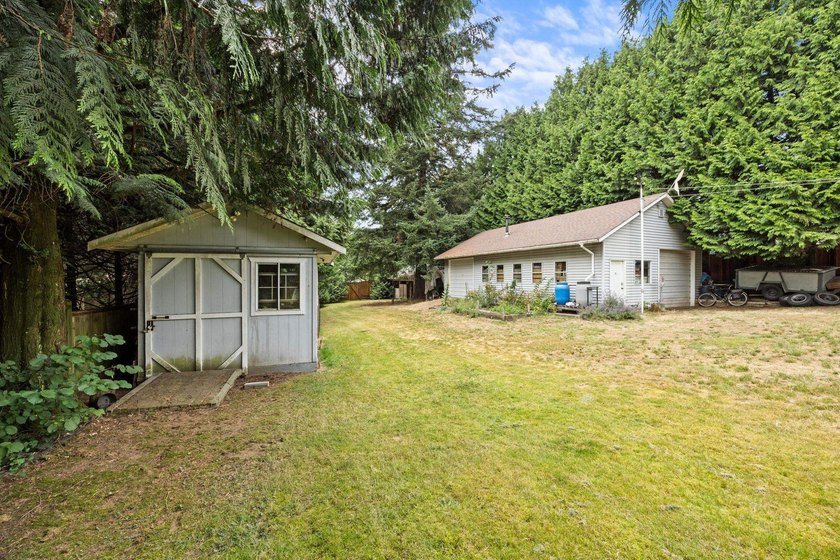 Rare 1/2 Acre property with outstanding future development - photo 37