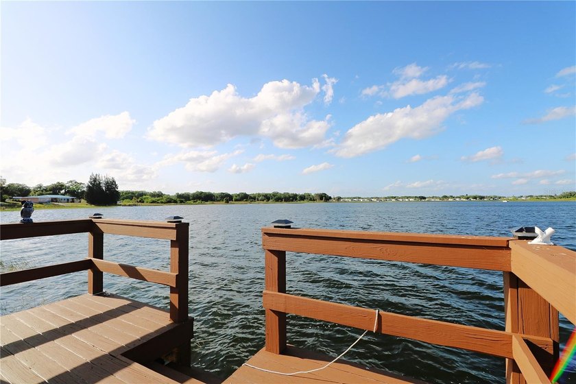 Welcome to your ideal 55+ LAKEFRONT retreat in beautiful Lake - photo 12