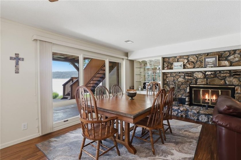 Experience the ultimate Lake of the Ozarks lifestyle at this - photo 13