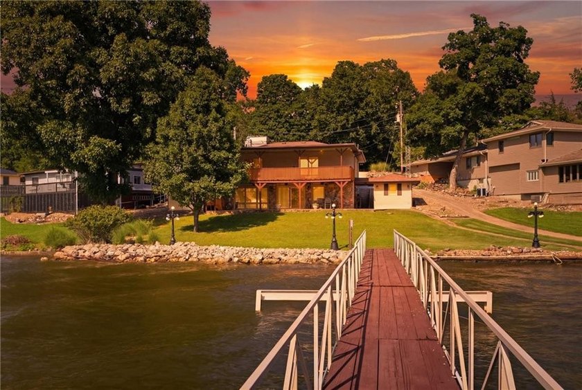 Experience the ultimate Lake of the Ozarks lifestyle at this - photo 38