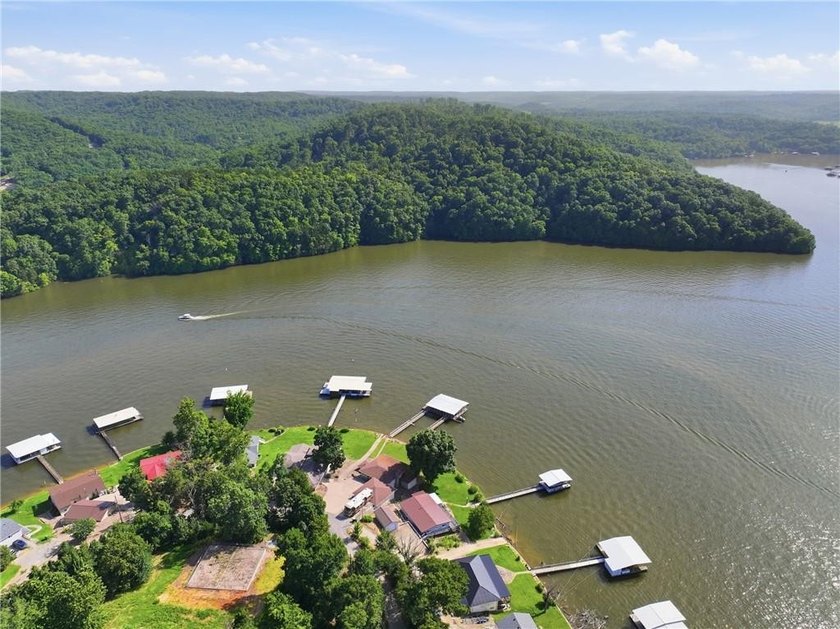 Experience the ultimate Lake of the Ozarks lifestyle at this - photo 46