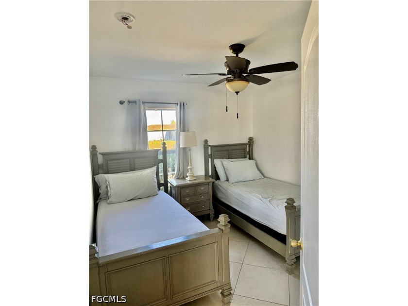 Situated in a growing area of Cape Coral, this well-maintained - photo 22