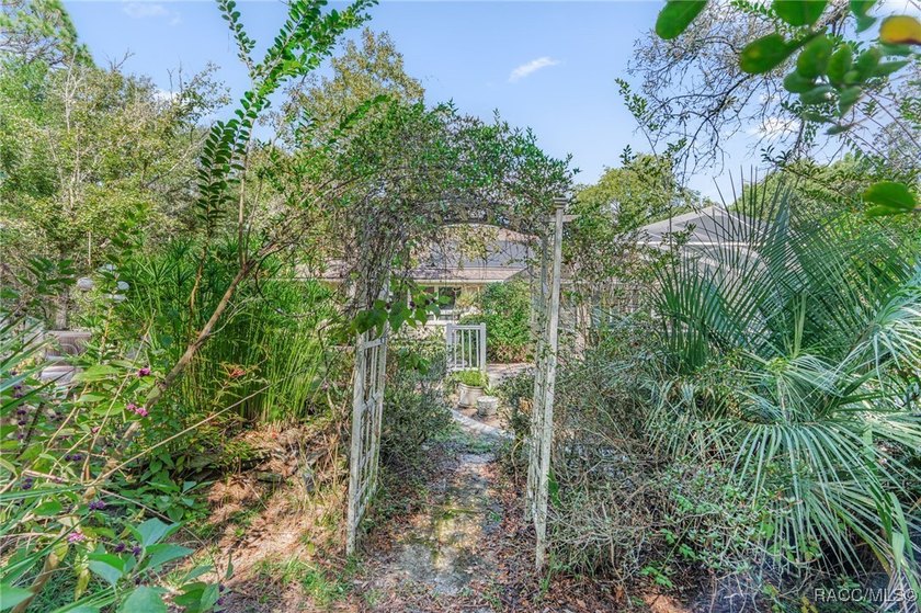 Welcome to 4 Ipomoea Court in beautiful Sugarmill Woods! This - photo 45