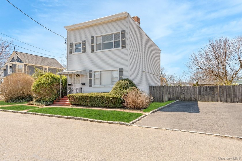 Legal 2 Family by C/O located in the heart of Lindenhurst - photo 3