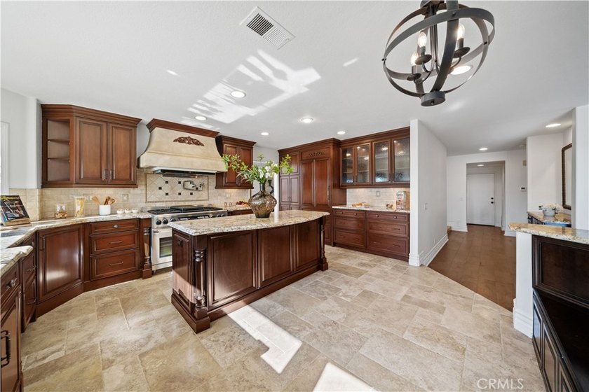 Welcome to 22101 Stillwater, Mission Viejo - a beautifully - photo 17