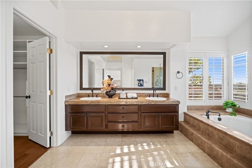 Welcome to 22101 Stillwater, Mission Viejo - a beautifully - photo 21