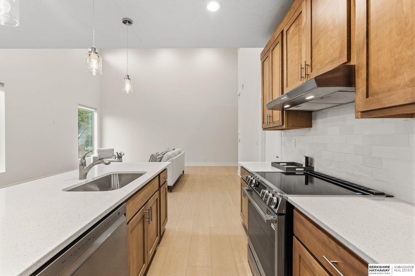 Complete and Move-In Ready! Presenting Gateway Custom Homes' - photo 11
