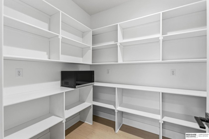 Complete and Move-In Ready! Presenting Gateway Custom Homes' - photo 15