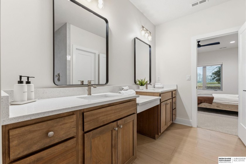 Complete and Move-In Ready! Presenting Gateway Custom Homes' - photo 21