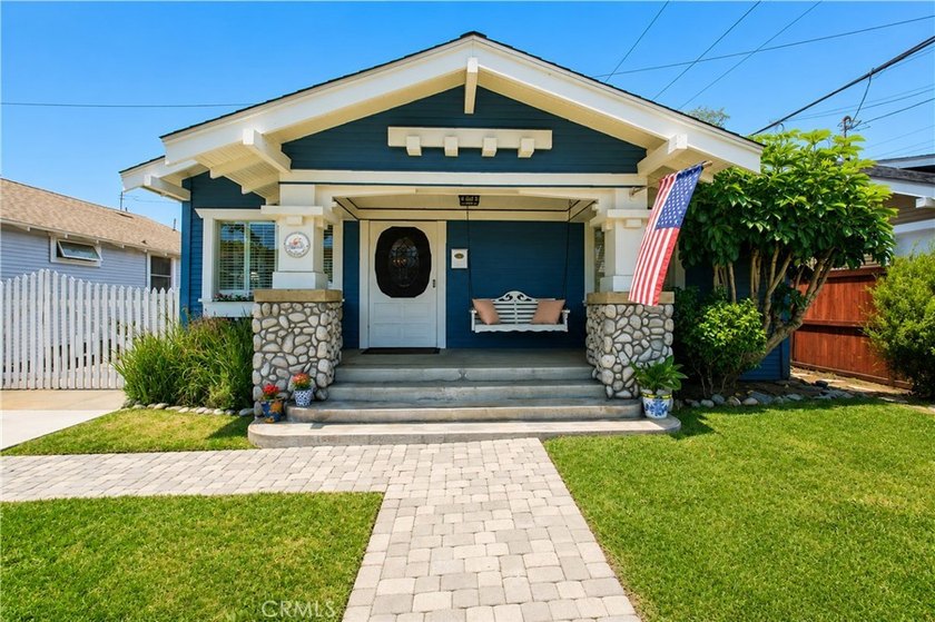 Welcome to this beautifully maintained 1918 Craftsman Bungalow - photo 30