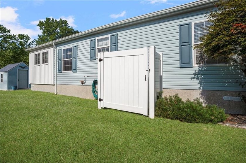 **55+ COMMUNITY! ALL OCCUPANTS MUST BE 55 OR OLDER** Welcome to - photo 33