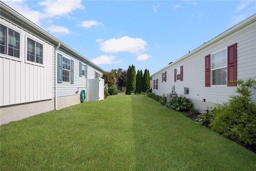 **55+ COMMUNITY! ALL OCCUPANTS MUST BE 55 OR OLDER** Welcome to - photo 34