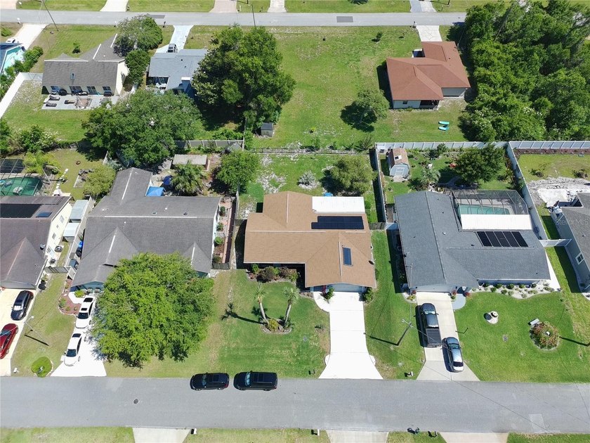 We are pleased to present this dual-primary-bedroom home located - photo 37