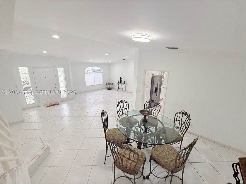 Here is your great opportunity to buy this incredible home and - photo 11