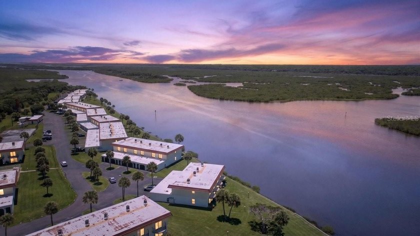Under contract-accepting backup offers. Welcome to coastal - photo 11