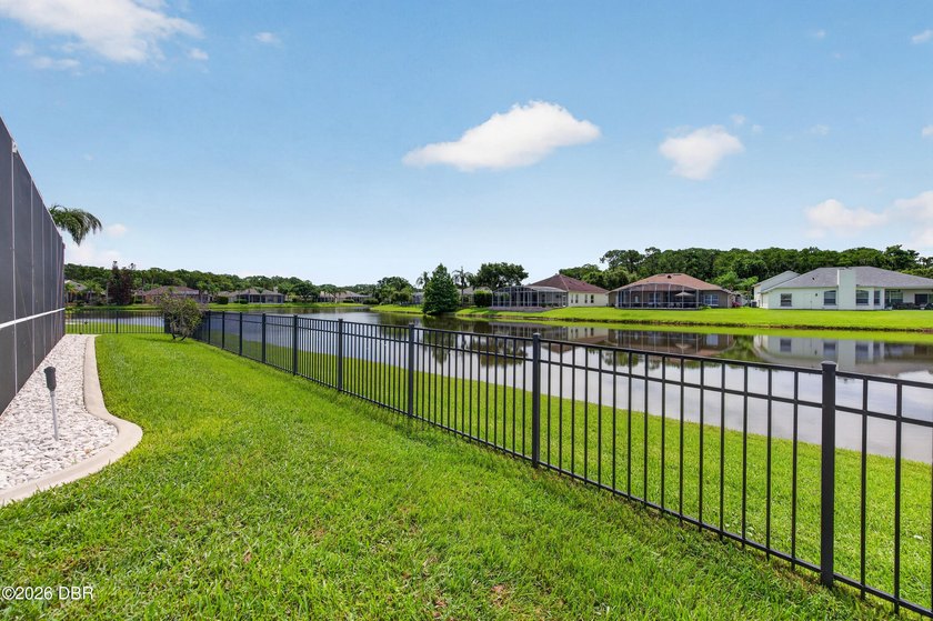 POOL HOME ON THE LAKE! Beautifully maintained and extensively - photo 13