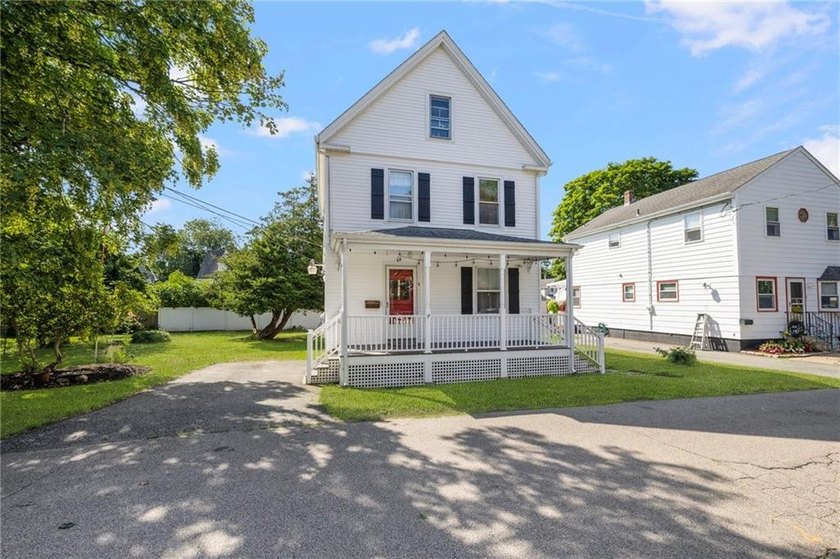 Traditional Newport Cottage off North Broadway neighborhood - photo 35