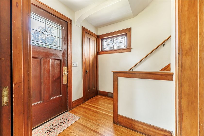North Winton Village Charmer! Welcome to 170 Dalkeith Rd, where - photo 3