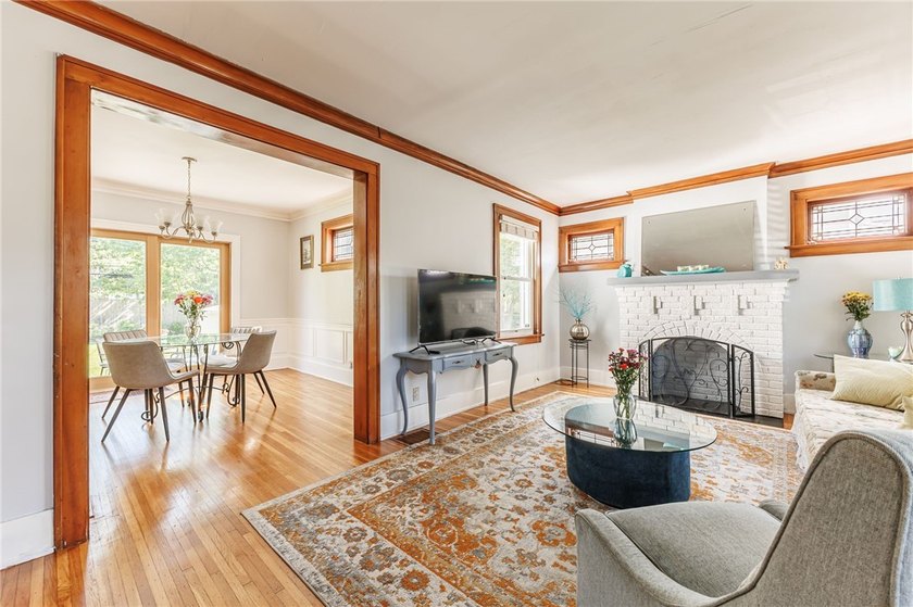 North Winton Village Charmer! Welcome to 170 Dalkeith Rd, where - photo 7
