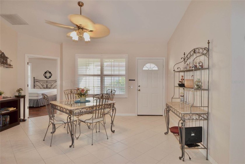 Under contract-accepting backup offers. Virtually Staged - photo 4