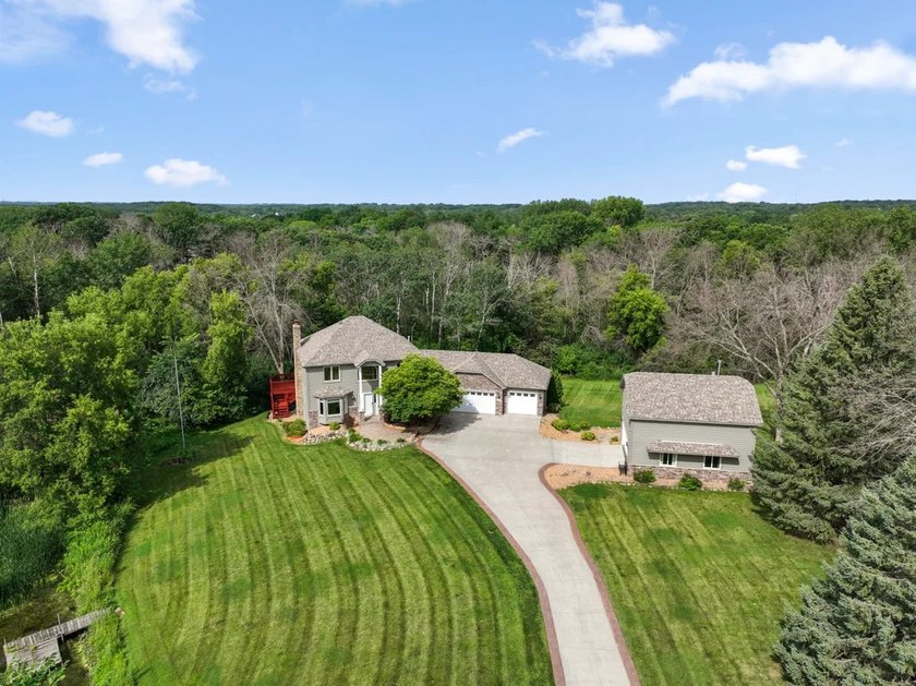 Welcome to your own private retreat on 3.1 scenic acres. This - photo 13