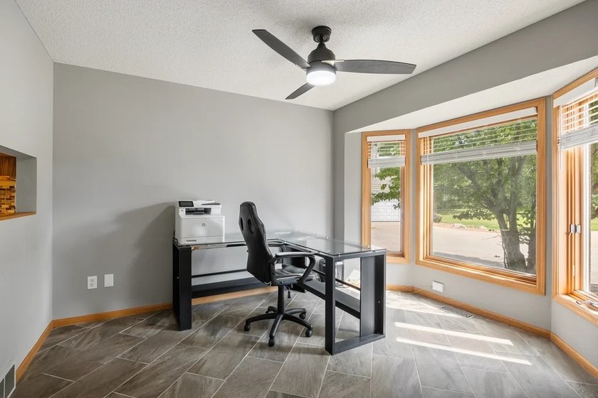 Welcome to your own private retreat on 3.1 scenic acres. This - photo 19