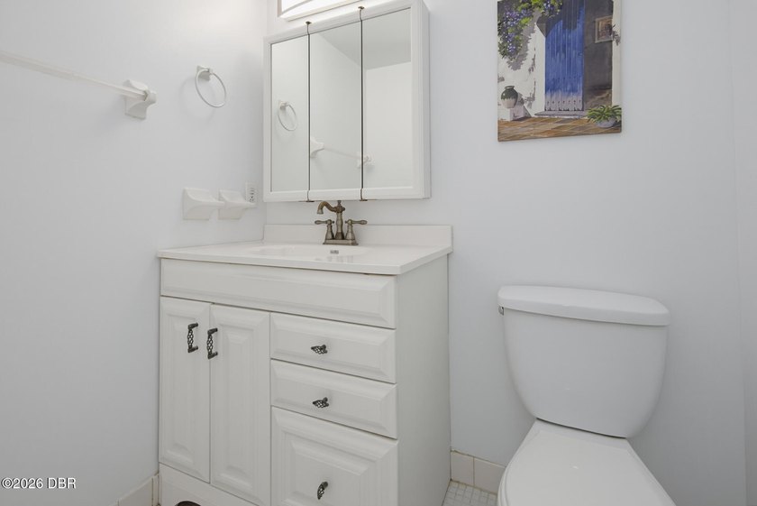 Welcome to affordable coastal living at its finest! This move-in - photo 22