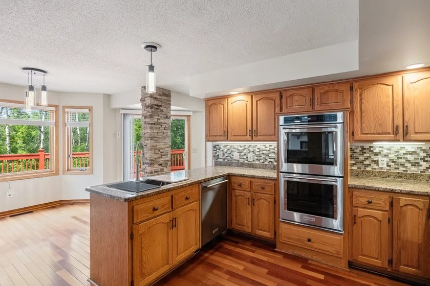Welcome to your own private retreat on 3.1 scenic acres. This - photo 33