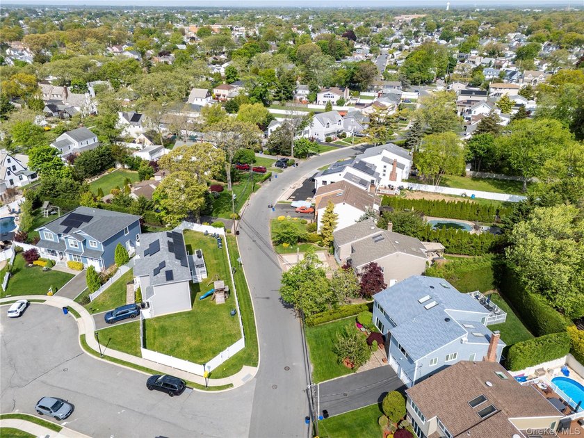 Welcome to 3379 Harold Street, a stunning 4-bedroom, 2 - photo 41