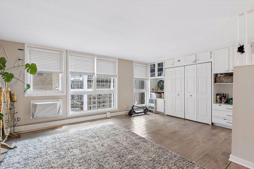 Renovated studio with exceptional layout that offers separate - photo 8