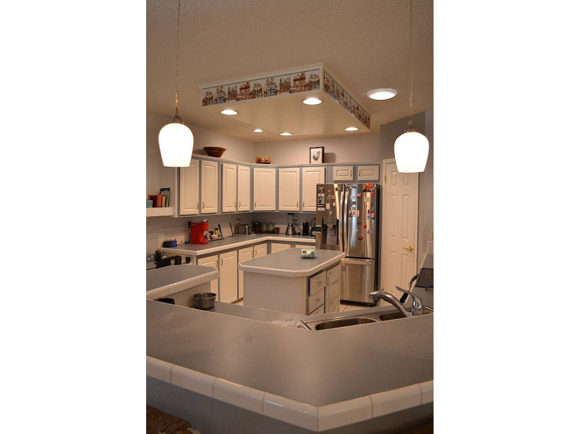 Seller is offering a $3,000 credit at closing for cosmetic - photo 5