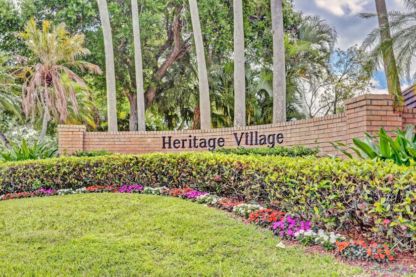 Spacious &amp; bright, 2BR/ 2.5BA townhome in the desirable all-ages - photo 36