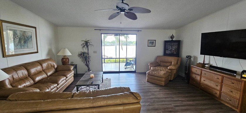 Live the Florida lifestyle you've been dreaming of in this - photo 9