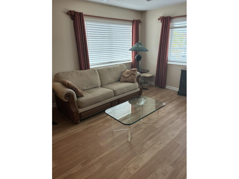 Welcome to this lovely Florida Condo located in a quiet - photo 11