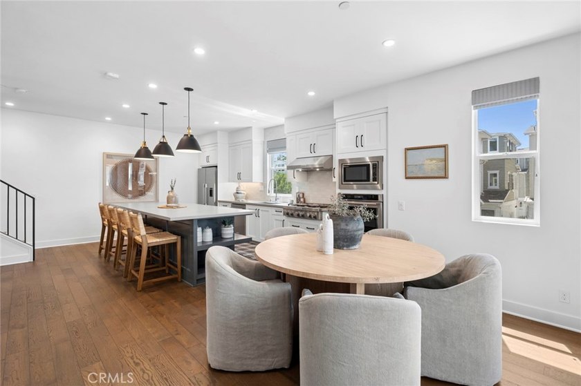 Rarely available, this exceptional 3-bedroom, 2.5-bath end-unit - photo 14