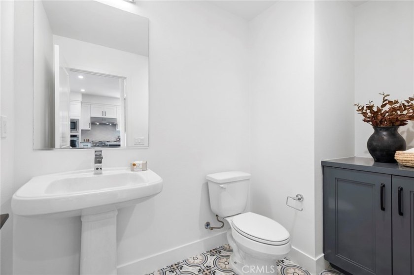 Rarely available, this exceptional 3-bedroom, 2.5-bath end-unit - photo 22