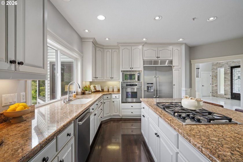 Set within the prestigious Rivercrest community, this - photo 9